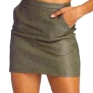 Stella Luce faux leather suede green large skirt